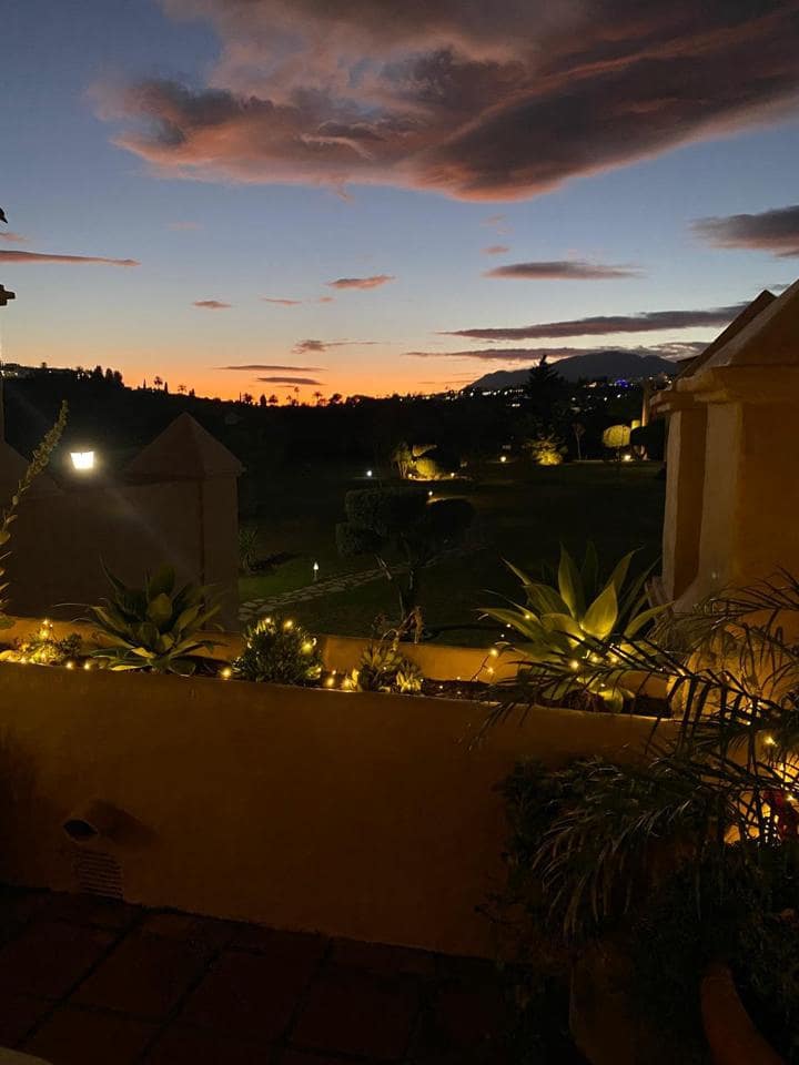 3 slaapkamer Flat te koop in El Paraiso met zwembad garage - € 835.000 (Ref: 9787056)