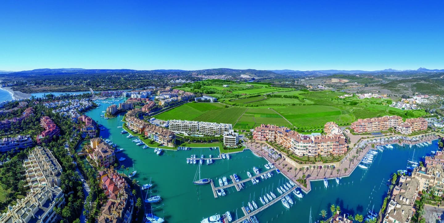 2 soverom Leilighet til salgs i Manilva med svømmebasseng garasje - € 390 000 (Ref: 9797654)