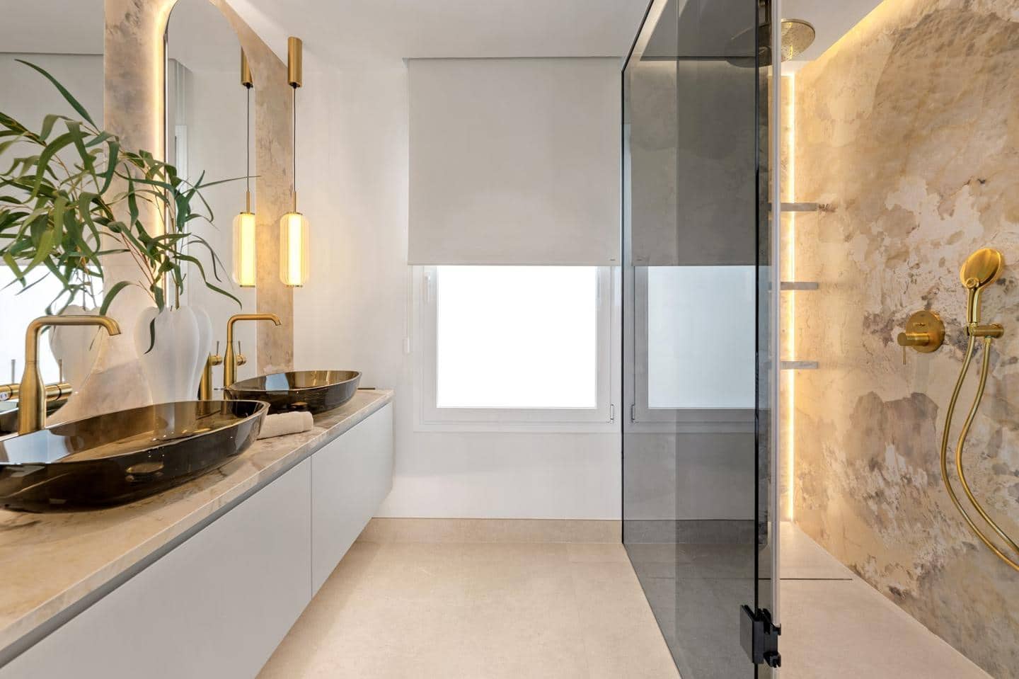 3 slaapkamer Flat te koop in Costalita met zwembad garage - € 1.495.000 (Ref: 9798230)