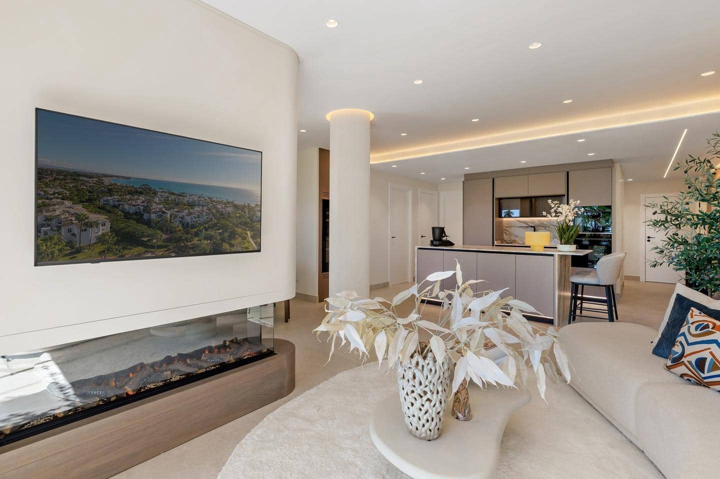 3 slaapkamer Flat te koop in Costalita met zwembad garage - € 1.495.000 (Ref: 9798230)