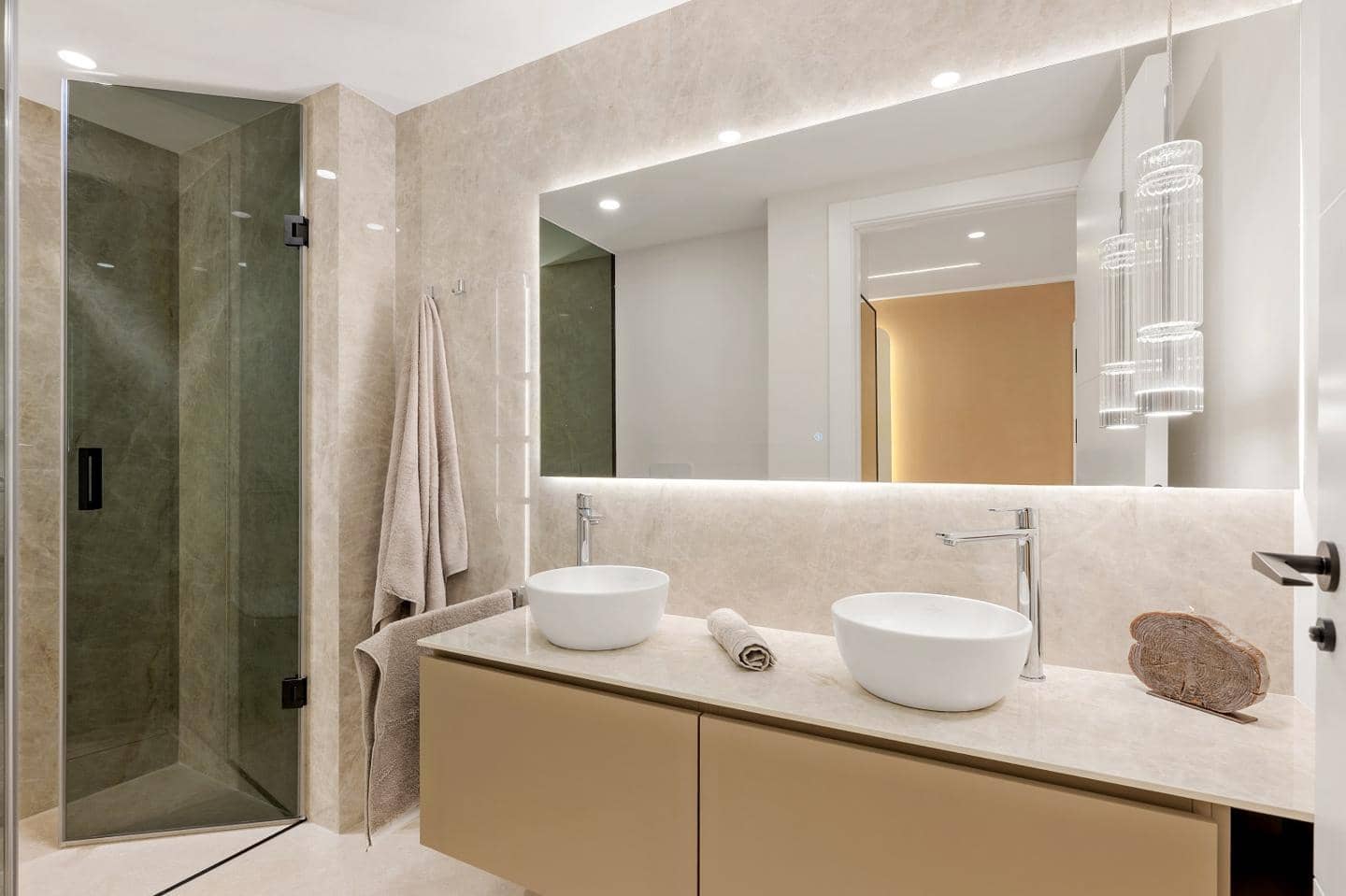 3 slaapkamer Flat te koop in Costalita met zwembad garage - € 1.495.000 (Ref: 9798230)