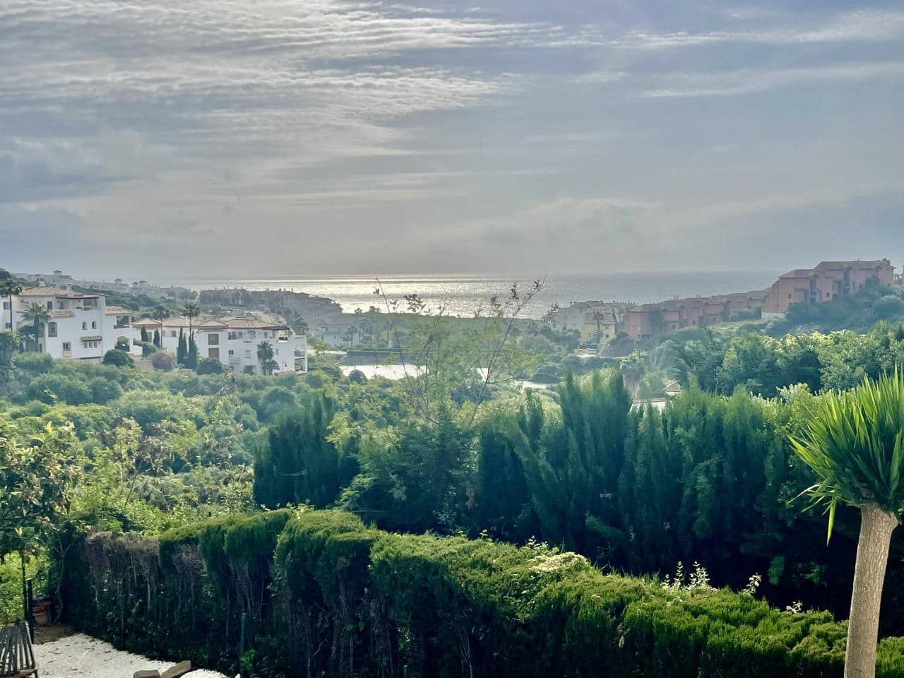 3 bedroom Flat for sale in La Alcaidesa with pool garage - € 495,000 (Ref: 9824547)