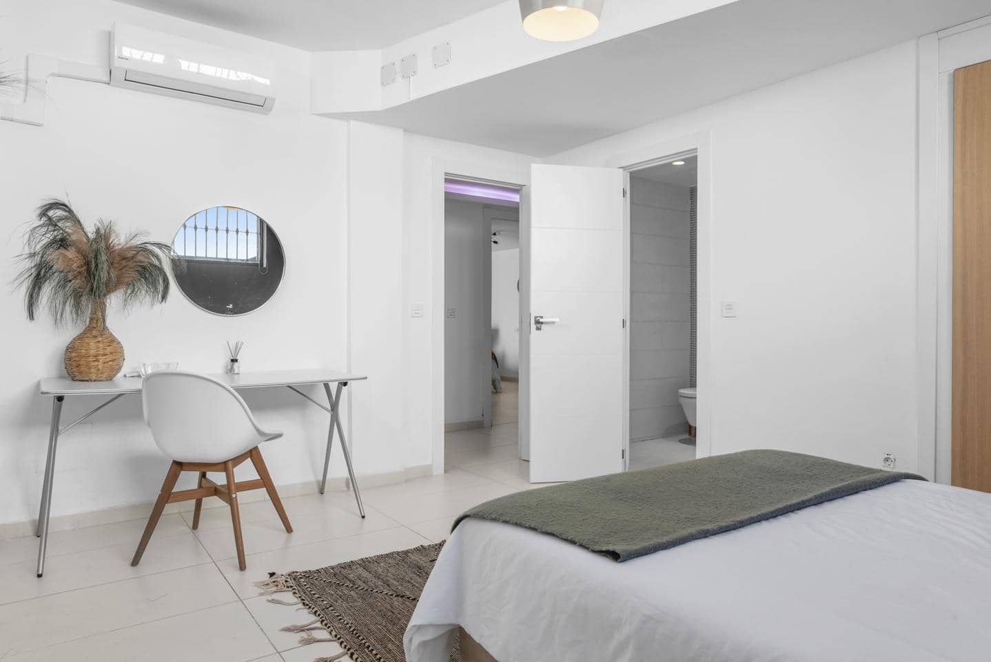 6 quarto Moradia para venda em Marbella com piscina garagem - 1 400 000 € (Ref: 9850437)