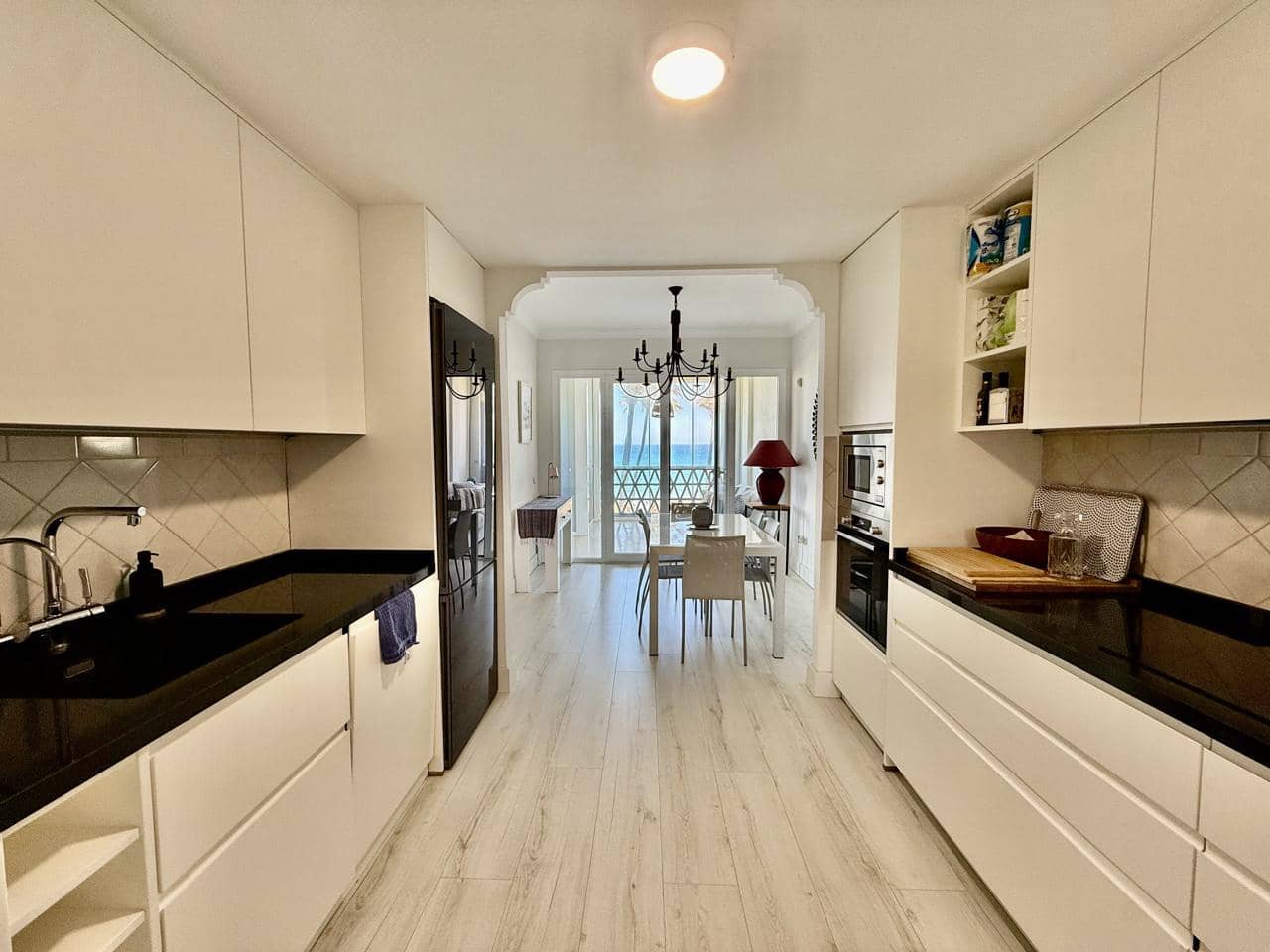 3 bedroom Flat for sale in Bahia de Casares with pool garage - € 995,000 (Ref: 9866379)