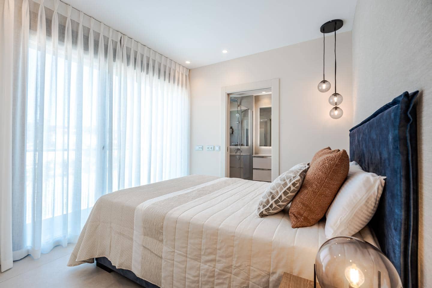 3 bedroom Flat for sale in Estepona with pool garage - € 1,895,000 (Ref: 9867624)