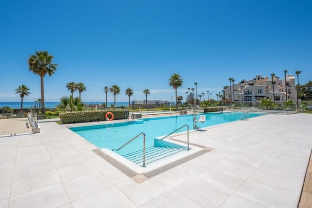 3 bedroom Flat for sale in El Velerín, Estepona with pool garage - € 1,895,000 (Ref: 9867624)