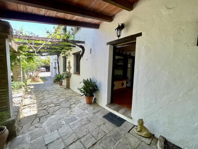 5 sypialnia Finka/Dom wiejski na sprzedaż w Jimena de la Frontera z basenem garażem - 890 000 € (Ref: 9868145)
