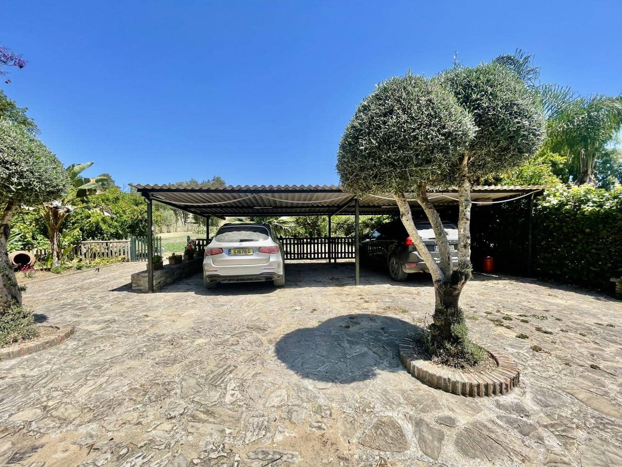 5 bedroom Finca/Country House for sale in Jimena de la Frontera with pool garage - € 890,000 (Ref: 9868145)