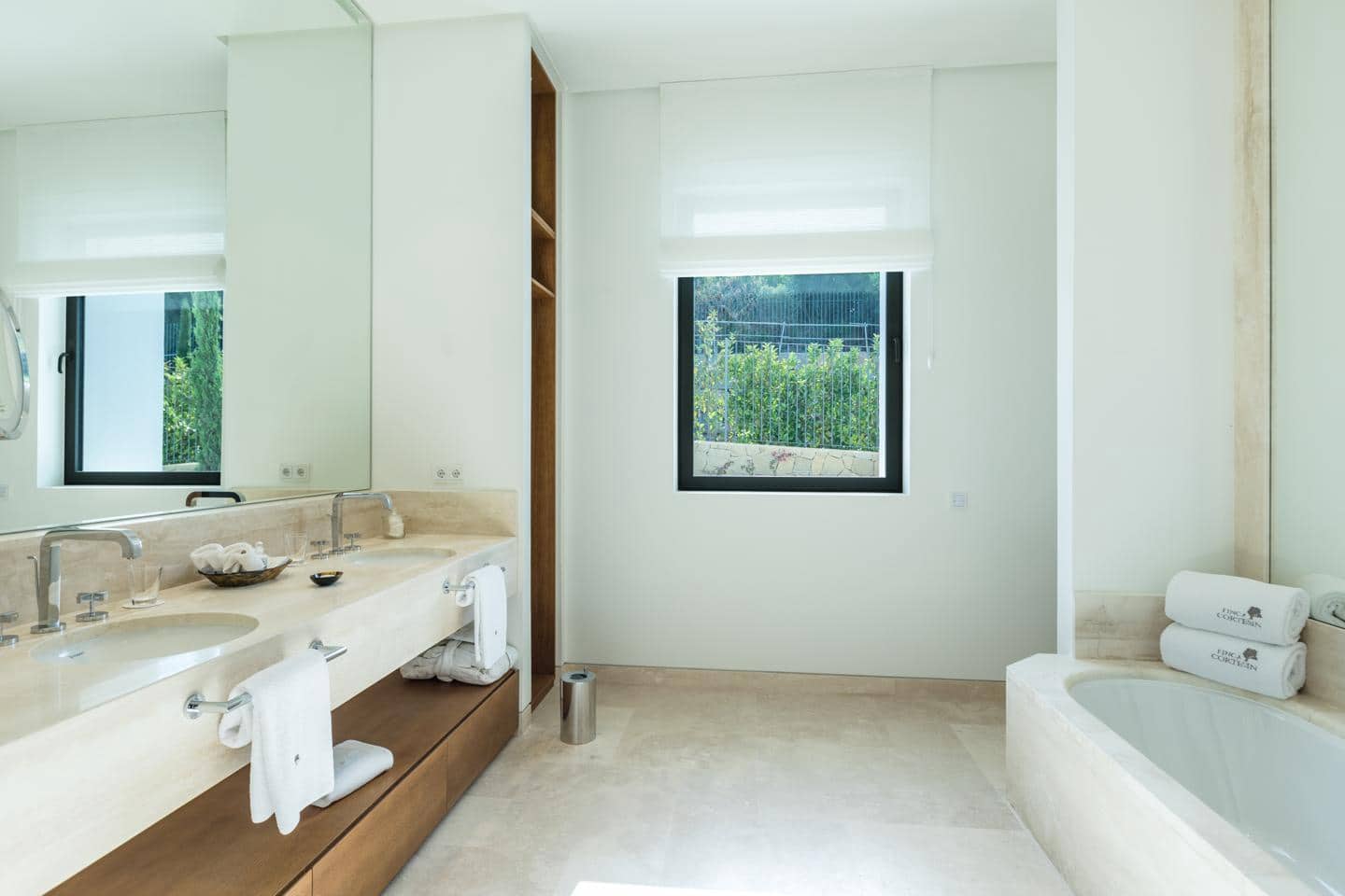 5 quarto Moradia para venda em Casares com piscina garagem - 4 800 000 € (Ref: 9877822)