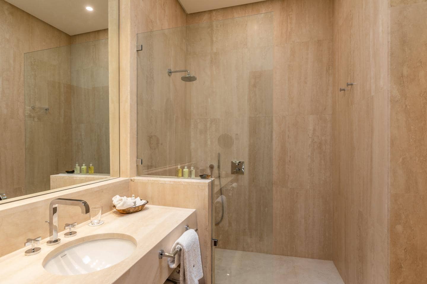 5 quarto Moradia para venda em Casares com piscina garagem - 4 800 000 € (Ref: 9877822)