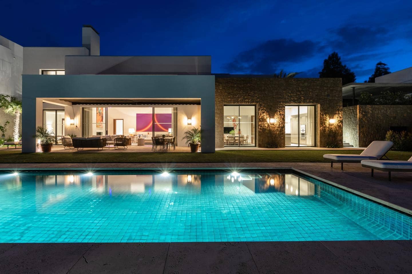 5 quarto Moradia para venda em Casares com piscina garagem - 4 800 000 € (Ref: 9877822)