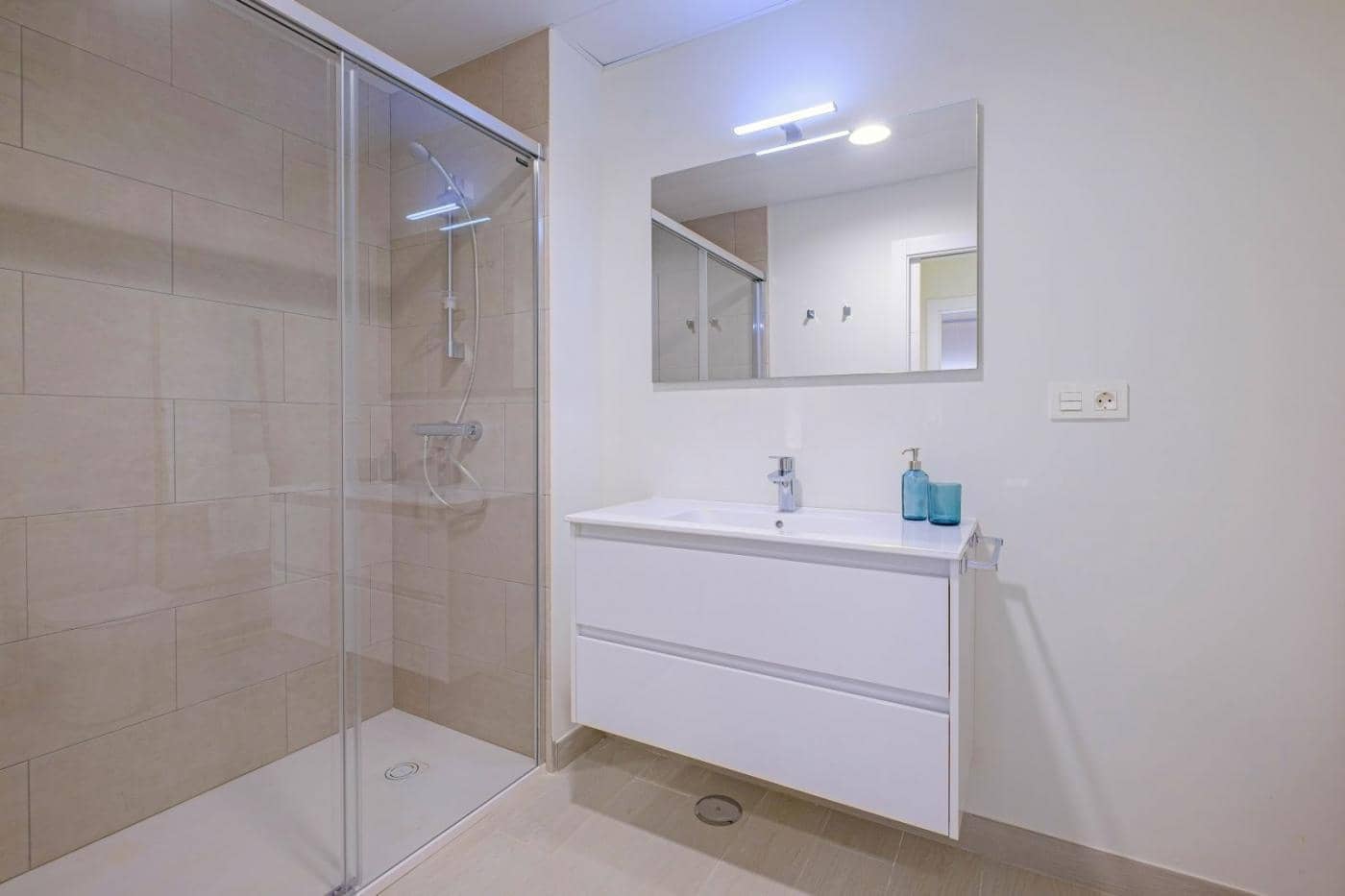 Piso de 3 habitaciones en Casares en venta con piscina garaje - 415.000 € (Ref: 9880466)