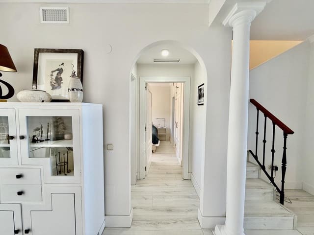 3 soverom Leilighet til salgs i Bahia de Casares, Casares med svømmebasseng garasje - € 995 000 (Ref: 9889622)