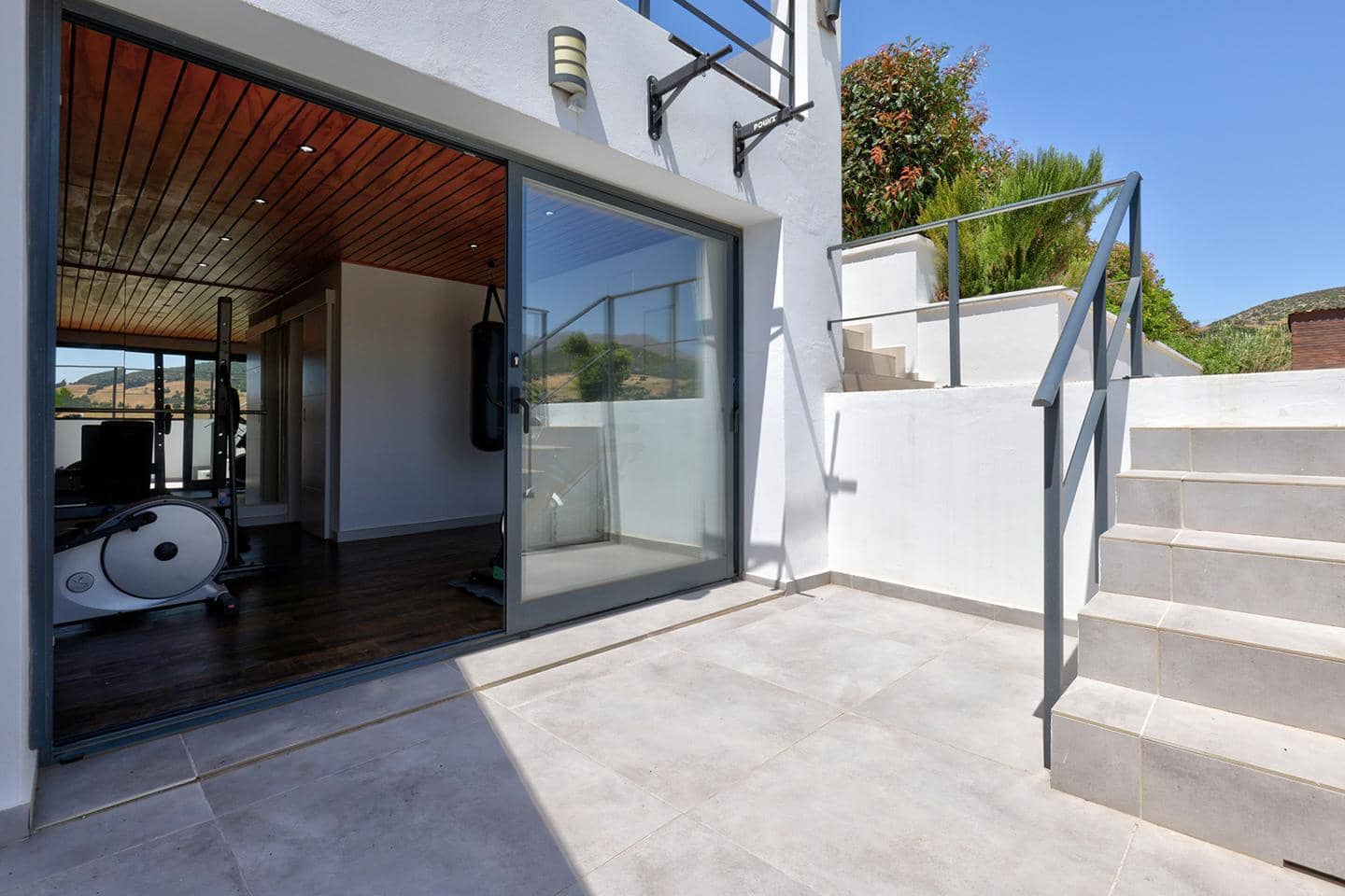 4 soveværelse Villa til salg i Casares med swimmingpool garage - € 2.250.000 (Ref: 9892883)