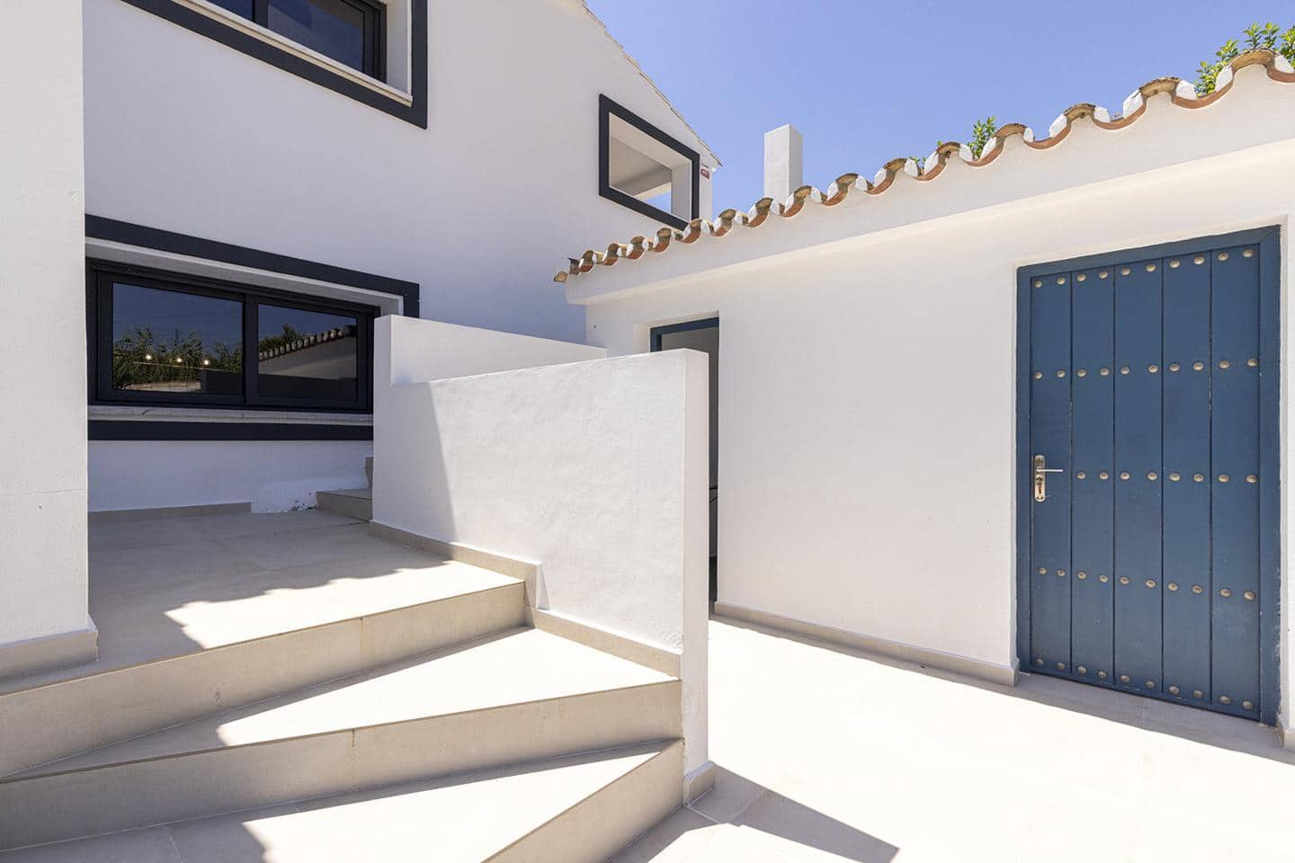 4 soveværelse Villa til salg i Casares med swimmingpool garage - € 2.250.000 (Ref: 9892883)