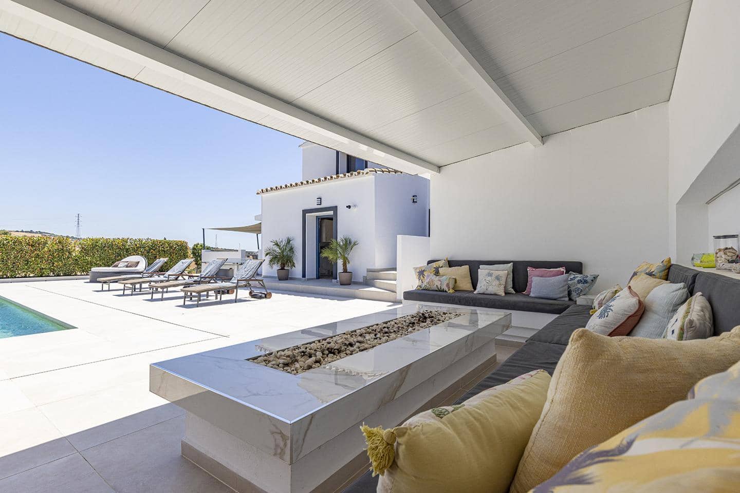 4 soveværelse Villa til salg i Casares med swimmingpool garage - € 2.250.000 (Ref: 9892883)