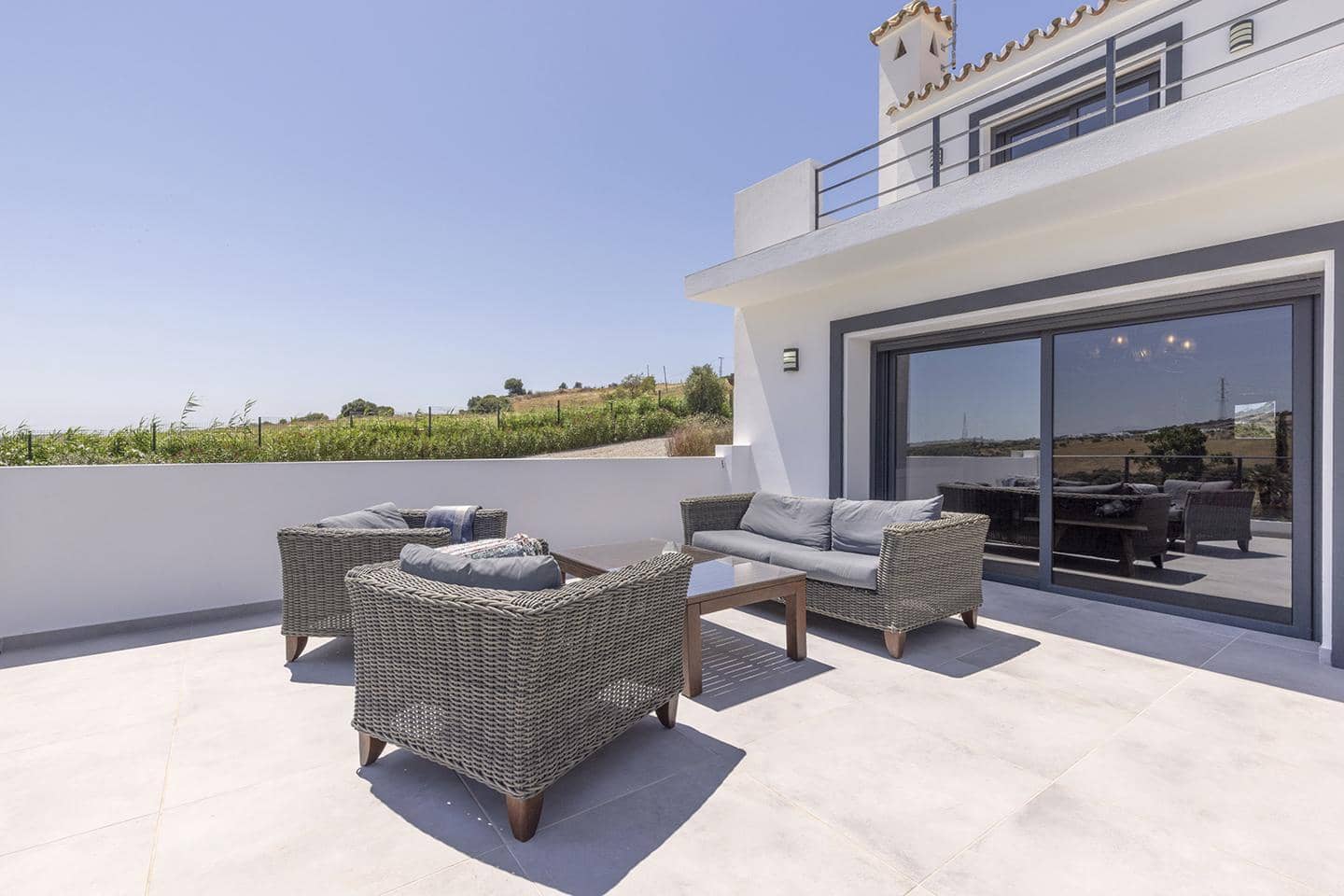 4 soveværelse Villa til salg i Casares med swimmingpool garage - € 2.250.000 (Ref: 9892883)