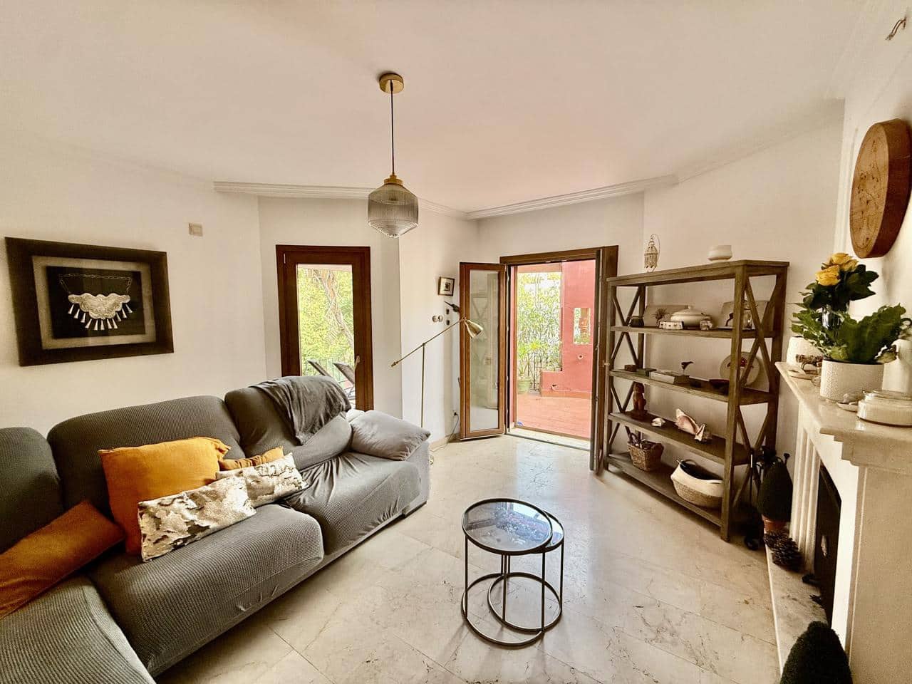 2 sypialnia Willa na sprzedaż w La Alcaidesa z basenem garażem - 549 000 € (Ref: 9918845)