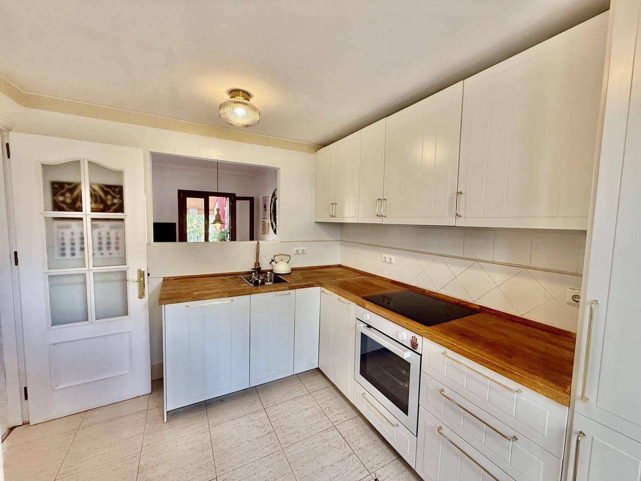 2 sypialnia Willa na sprzedaż w La Alcaidesa z basenem garażem - 549 000 € (Ref: 9918845)