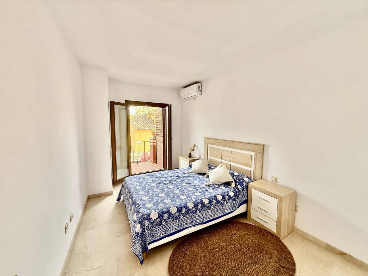2 sypialnia Willa na sprzedaż w La Alcaidesa z basenem garażem - 549 000 € (Ref: 9918845)