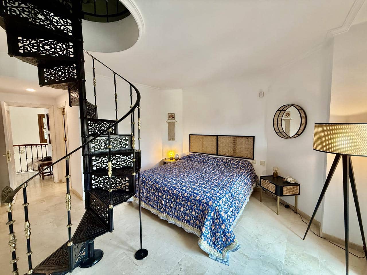 2 sypialnia Willa na sprzedaż w La Alcaidesa z basenem garażem - 549 000 € (Ref: 9918845)