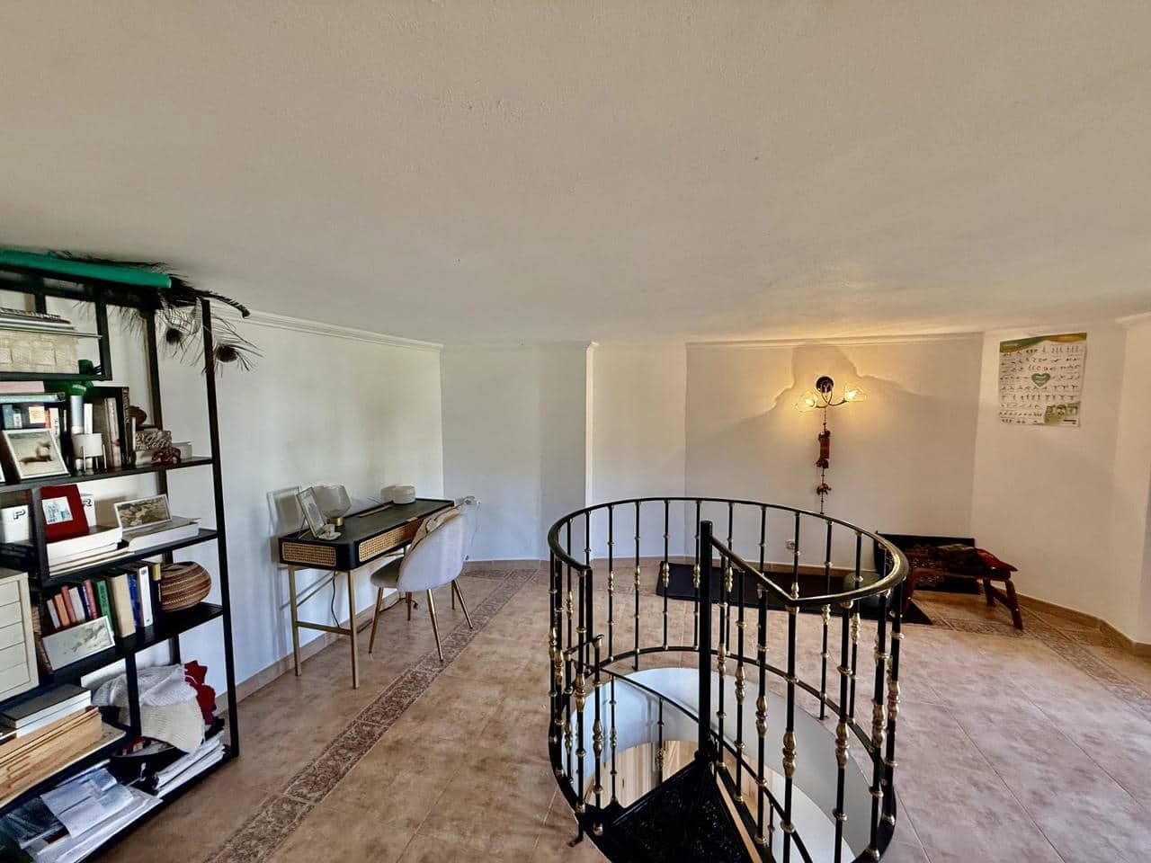 2 sypialnia Willa na sprzedaż w La Alcaidesa z basenem garażem - 549 000 € (Ref: 9918845)