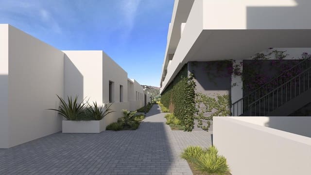 4 slaapkamer Villa te koop in Chullera, Manilva met zwembad garage - € 490.000 (Ref: 9928570)