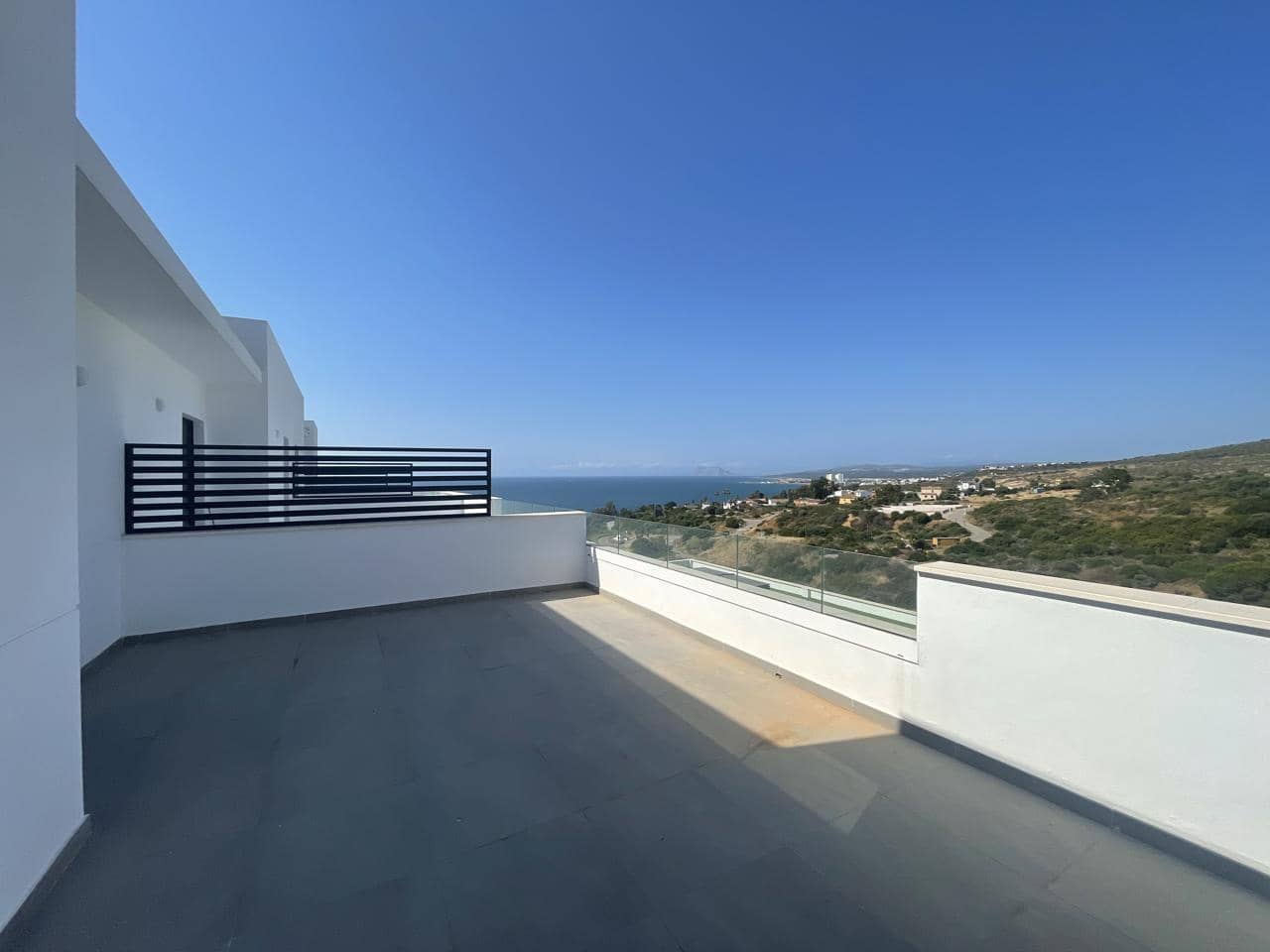 4 quarto Moradia para venda em Manilva com piscina garagem - 490 000 € (Ref: 9928570)