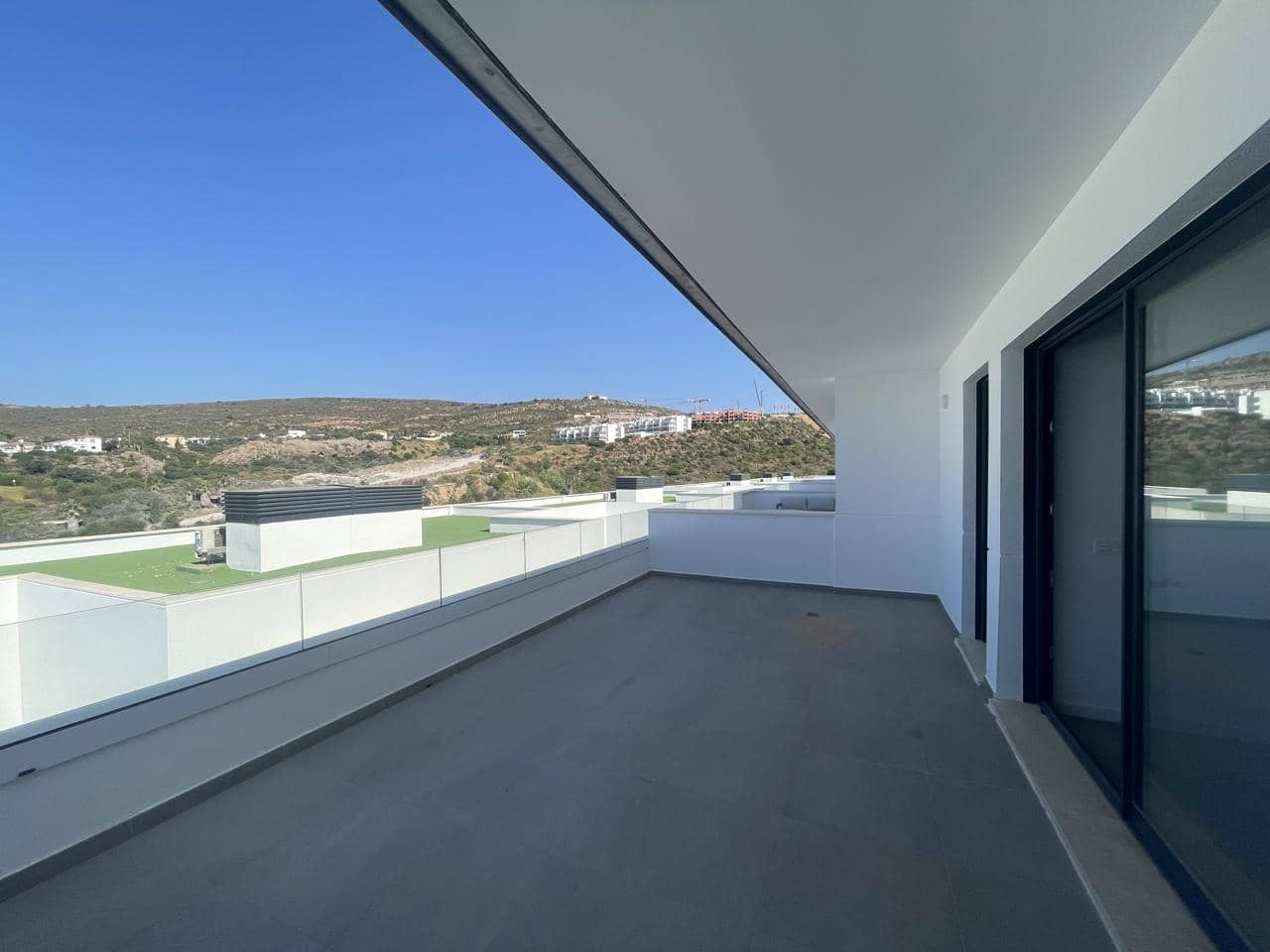 4 quarto Moradia para venda em Manilva com piscina garagem - 490 000 € (Ref: 9928570)