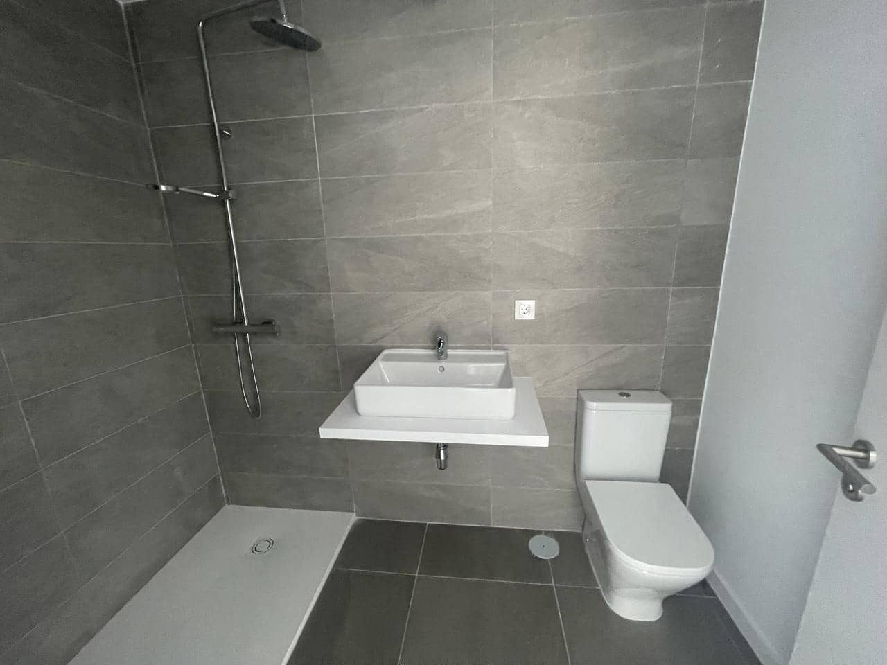 4 quarto Moradia para venda em Manilva com piscina garagem - 490 000 € (Ref: 9928570)