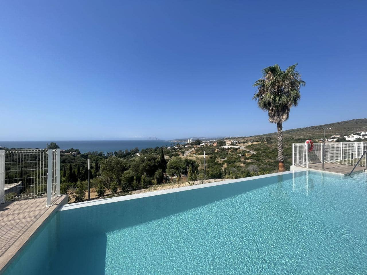 4 quarto Moradia para venda em Manilva com piscina garagem - 490 000 € (Ref: 9928570)