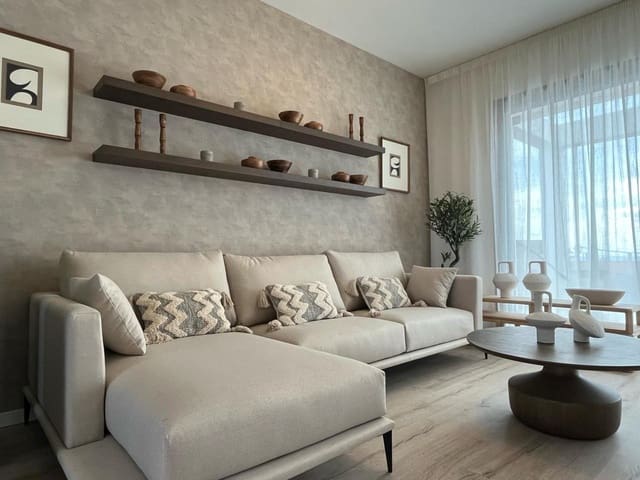 3 sypialnia Willa na sprzedaż w Chullera, Manilva z basenem garażem - 595 000 € (Ref: 9929814)