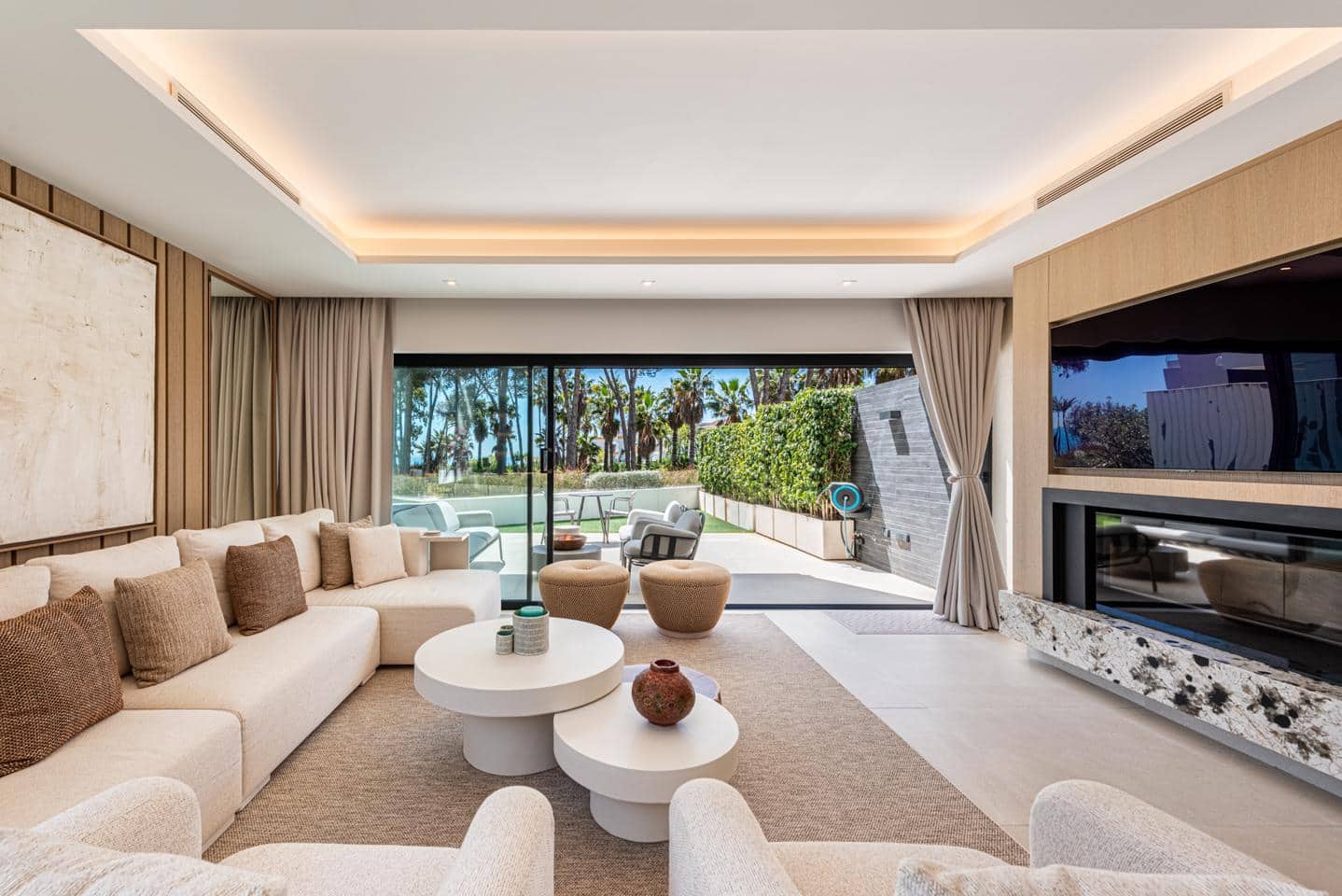 4 quarto Moradia para venda em Estepona com piscina garagem - 2 250 000 € (Ref: 9932549)