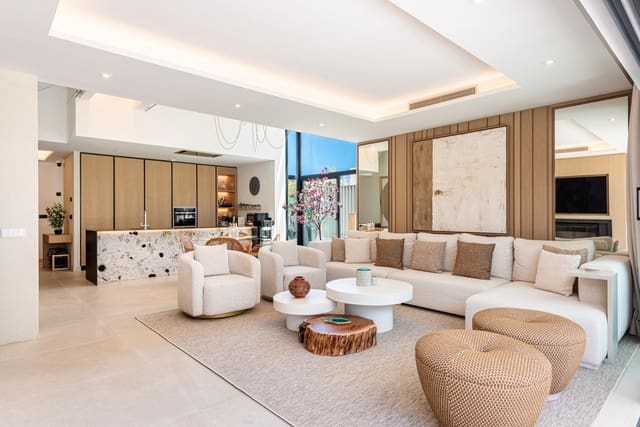 4 Zimmer Villa zu verkaufen in Guadalobón, Estepona mit Pool Garage - 2.250.000 € (Ref: 9932549)