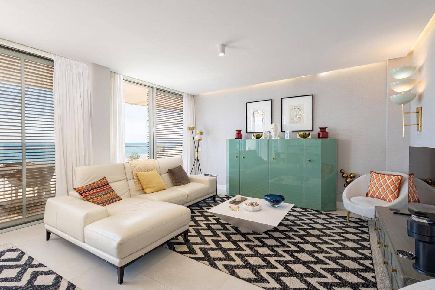 3 Zimmer Wohnung zu verkaufen in Estepona mit Pool Garage - 1.975.000 € (Ref: 9946541)