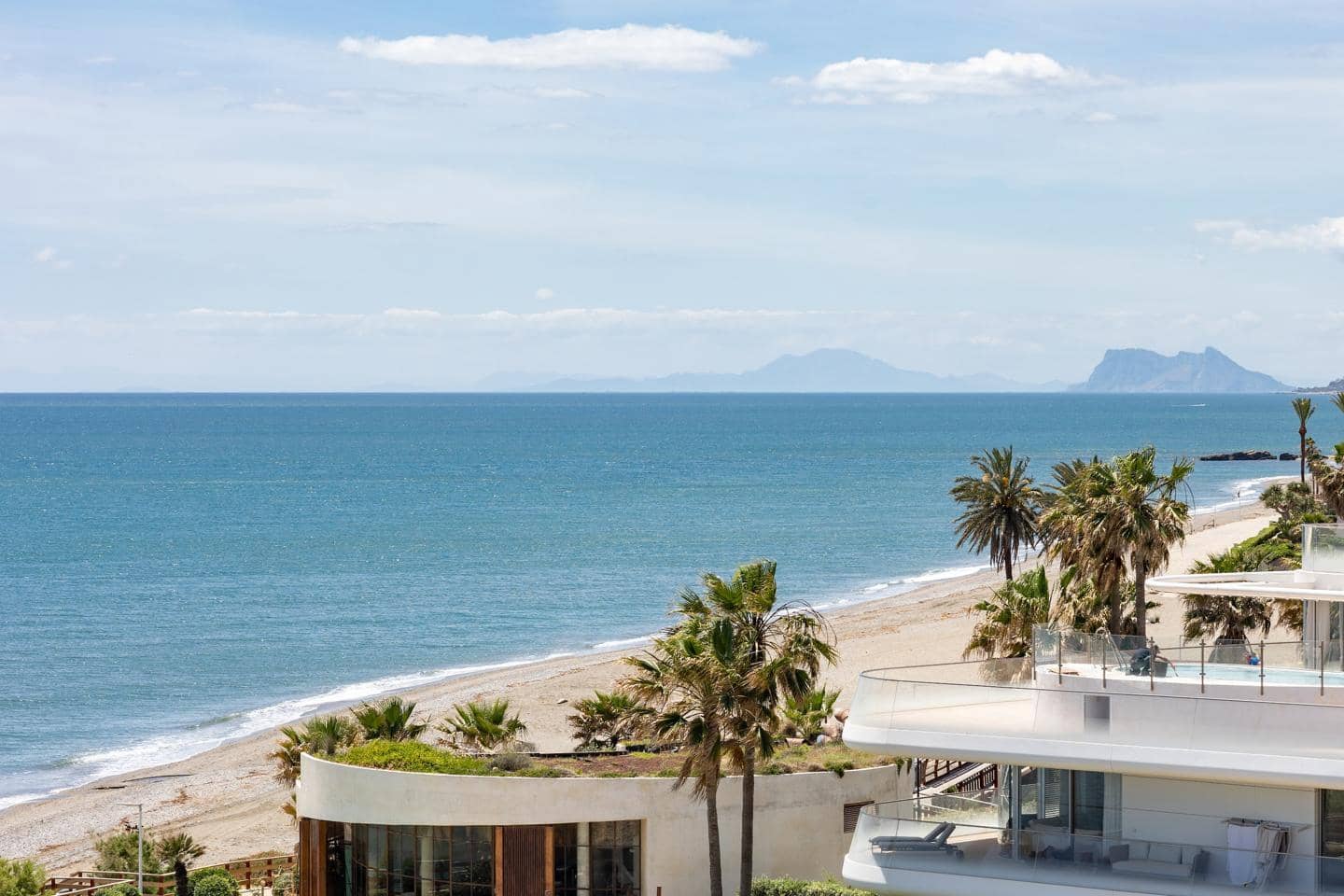 3 Zimmer Wohnung zu verkaufen in Estepona mit Pool Garage - 1.975.000 € (Ref: 9946541)