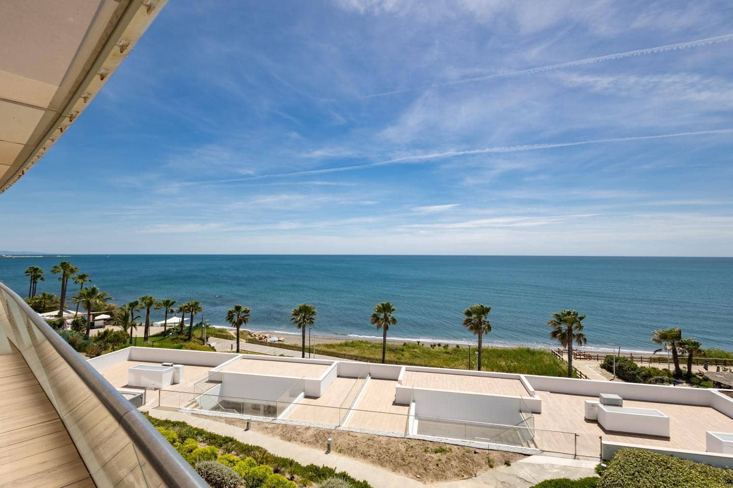 3 Zimmer Wohnung zu verkaufen in Estepona mit Pool Garage - 1.975.000 € (Ref: 9946541)
