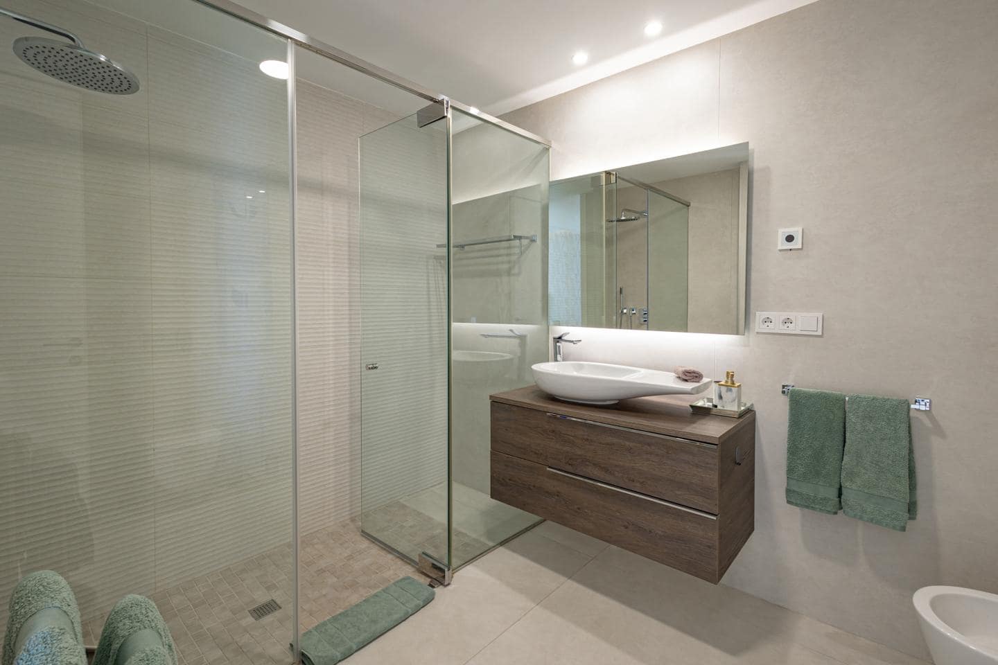 3 Zimmer Wohnung zu verkaufen in Estepona mit Pool Garage - 1.975.000 € (Ref: 9946541)