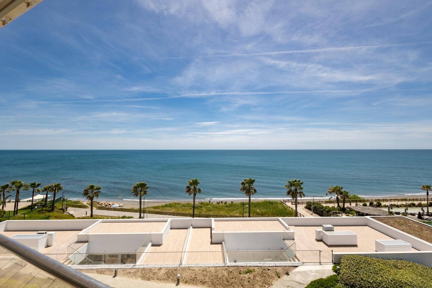 3 Zimmer Wohnung zu verkaufen in Estepona mit Pool Garage - 1.975.000 € (Ref: 9946541)