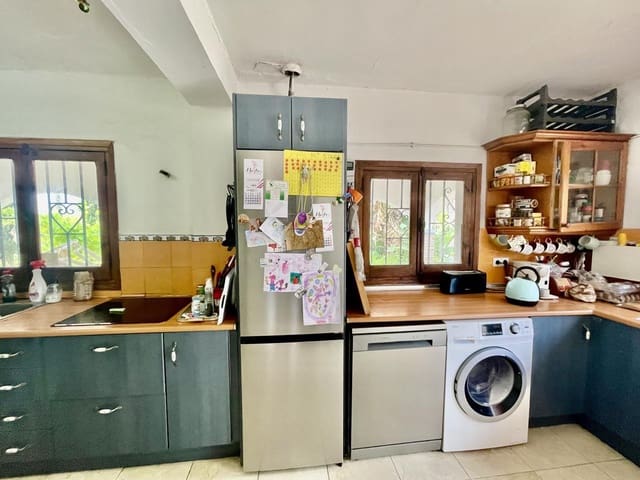7 chambre Finca/Maison de Campagne à vendre à San Enrique - Guadiaro -  Pueblo Nuevo, San Roque avec piscine garage - 875 000 € (Ref: 9958797)