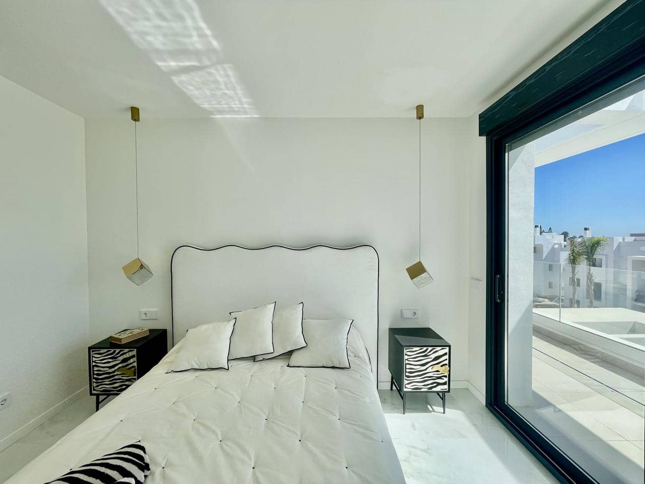3 chambre Appartement à vendre à Estepona avec piscine garage - 725 000 € (Ref: 9966050)