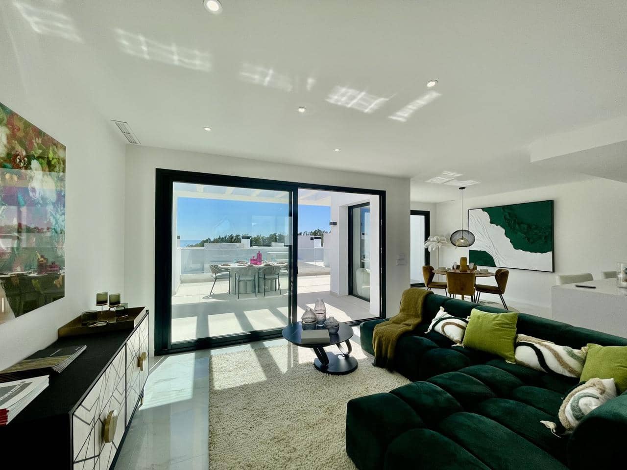 3 chambre Appartement à vendre à Estepona avec piscine garage - 725 000 € (Ref: 9966050)