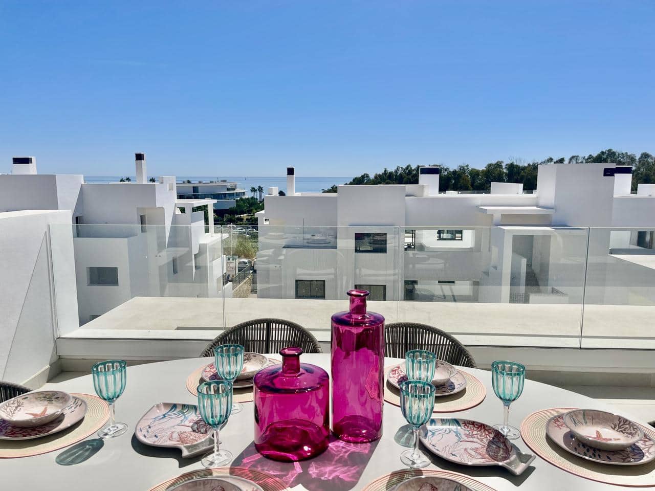 3 chambre Appartement à vendre à Estepona avec piscine garage - 725 000 € (Ref: 9966050)