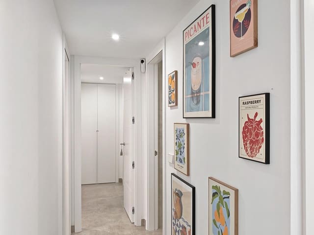 Piso de 2 habitaciones en Cancelada, Estepona en venta con piscina garaje - 589.000 € (Ref: 9974243)