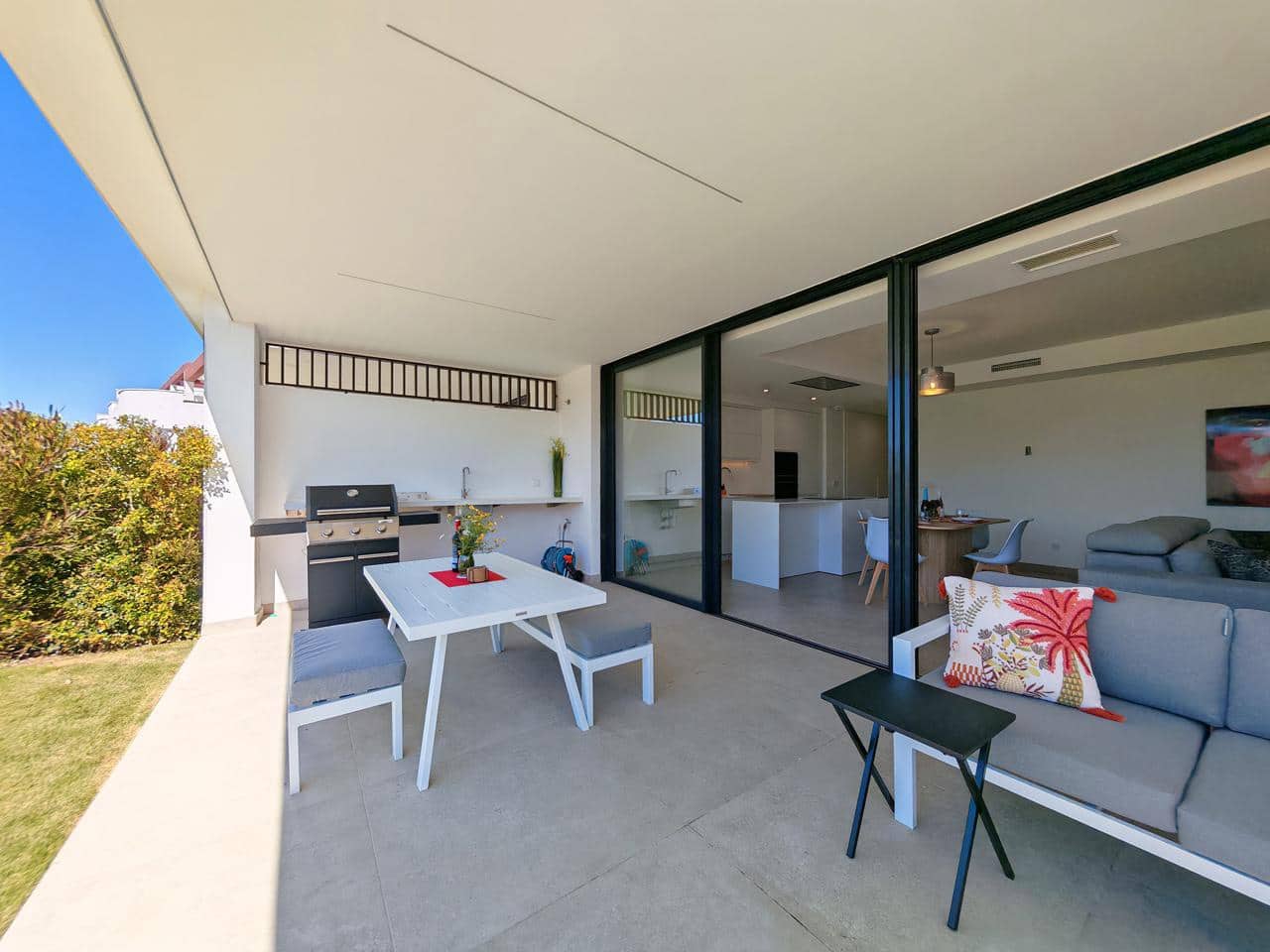 2 bedroom Flat for sale in Cancelada with pool garage - € 589,000 (Ref: 9974243)