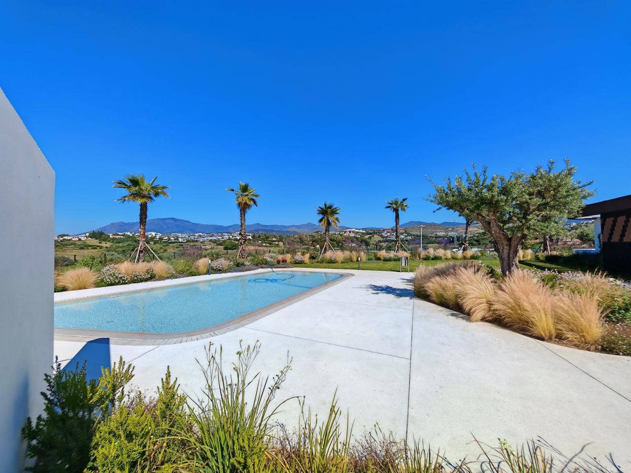 2 bedroom Flat for sale in Cancelada with pool garage - € 589,000 (Ref: 9974243)