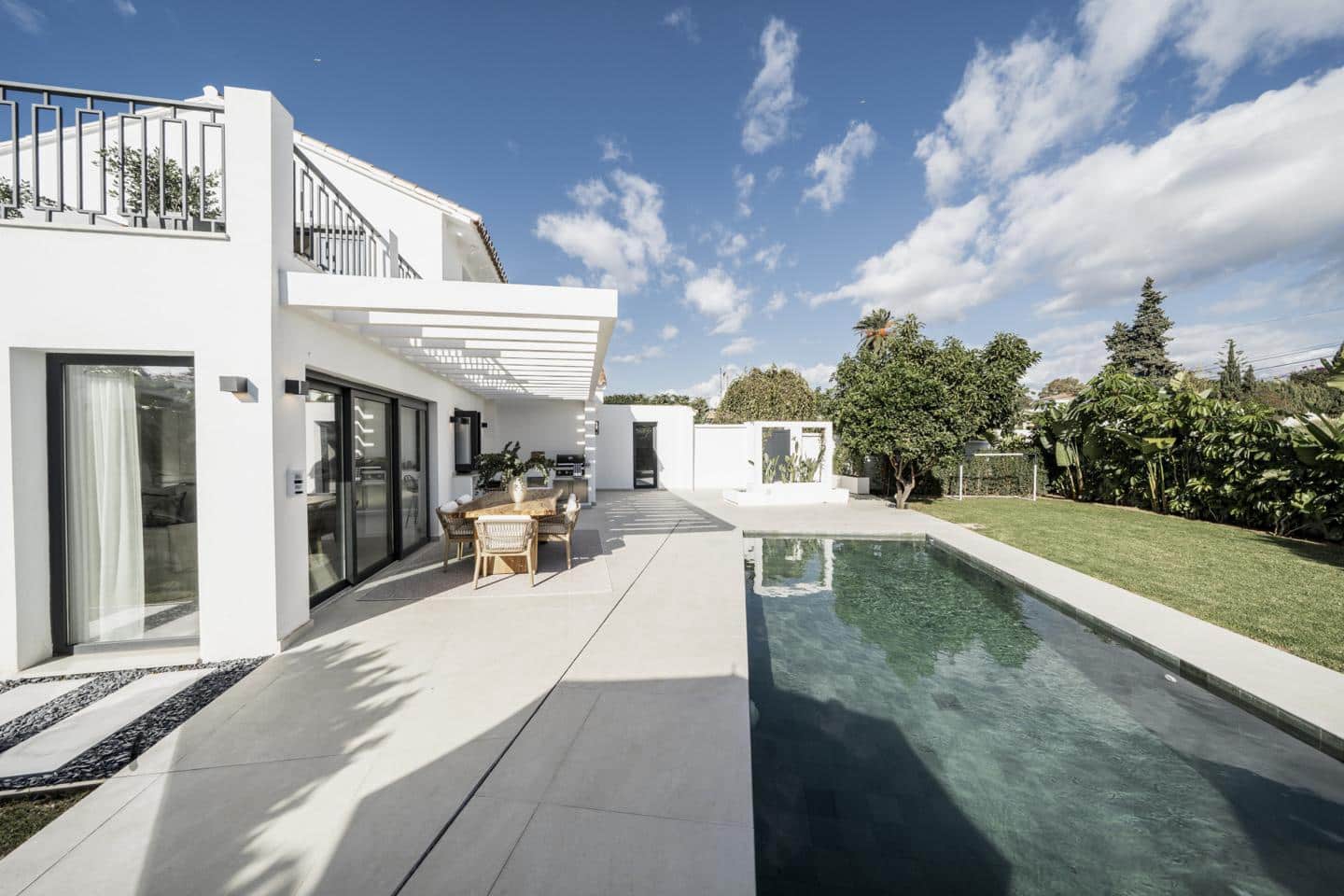 5 soveværelse Villa til salg i San Pedro de Alcantara med swimmingpool garage - € 2.500.000 (Ref: 9981523)
