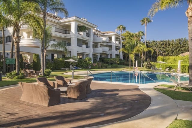 3 soveværelse Lejlighed til salg i Sierra Blanca, Marbella med garage - € 1.995.000 (Ref: 9981528)