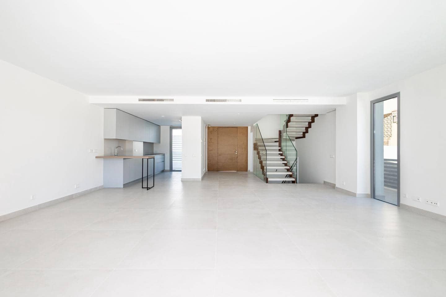 3 bedroom Villa for sale in San Pedro de Alcantara with pool garage - € 1,325,000 (Ref: 9983820)