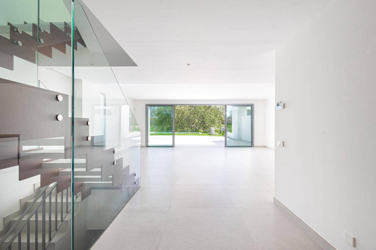 3 bedroom Villa for sale in San Pedro de Alcantara with pool garage - € 1,325,000 (Ref: 9983820)
